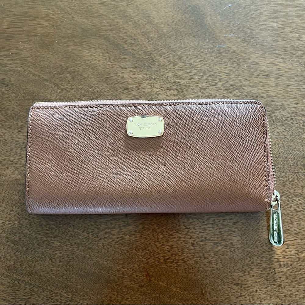 Michael Kors Brown Saffiano Full Zip Jet Set Continental Zip Leather Long Wallet